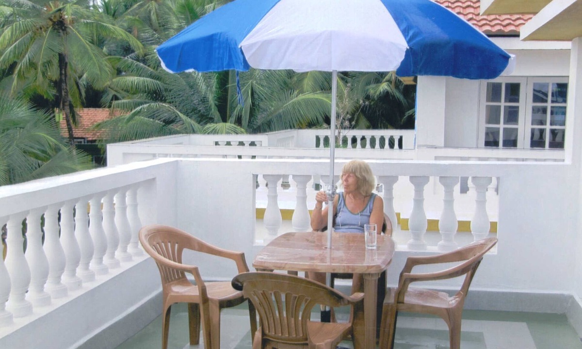 Fatona Apartment | 1 Bedroom Apartment (B) In Betalbatim South Goa - Internet & Shared Private Pool