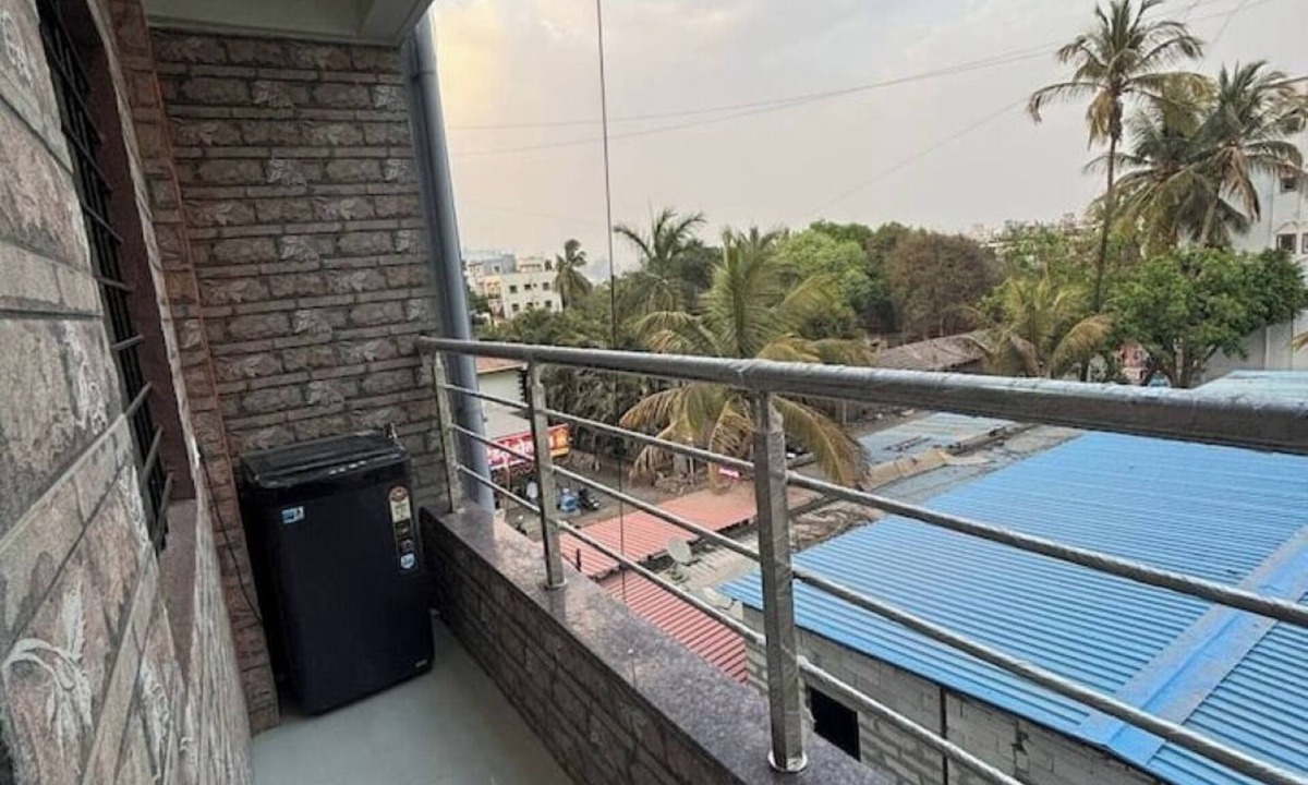 Pune Bed & Breakfast | 1 bhk comfy stay 201