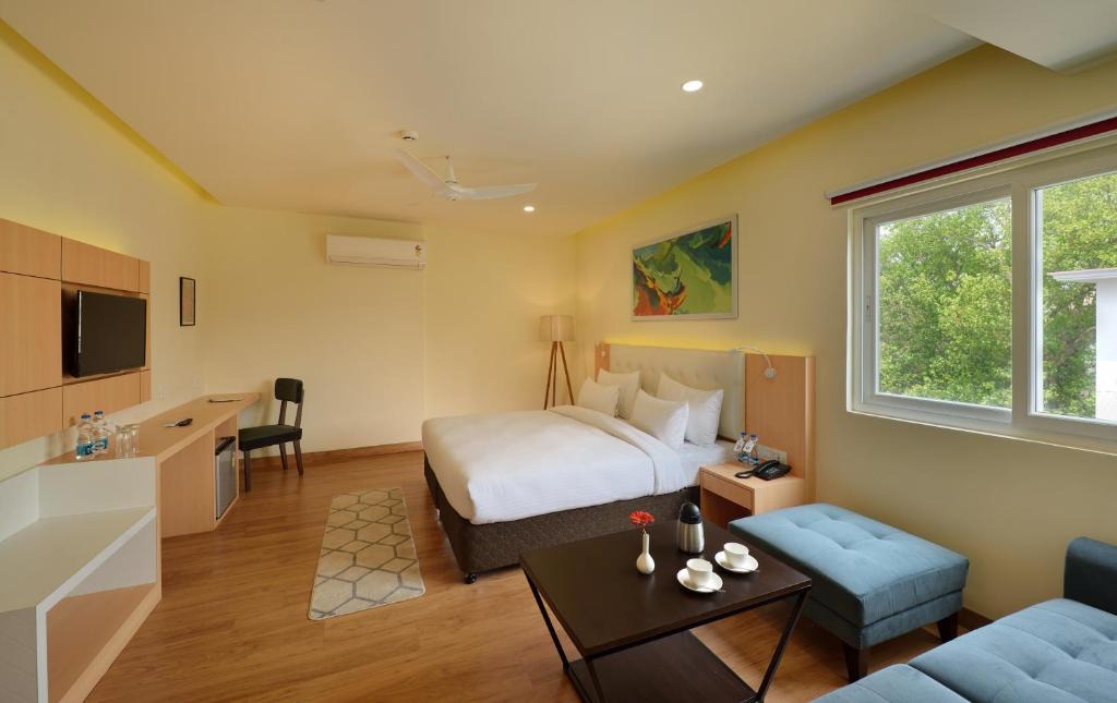 Gorakhpur Hotel | 10 Park Street Hotel & Banquets