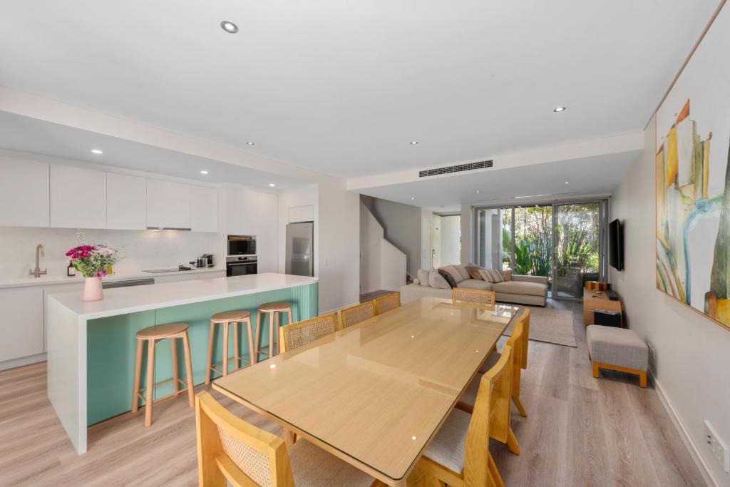 Magenta Shores Villa | 1405 Tranquil Beachside Villa