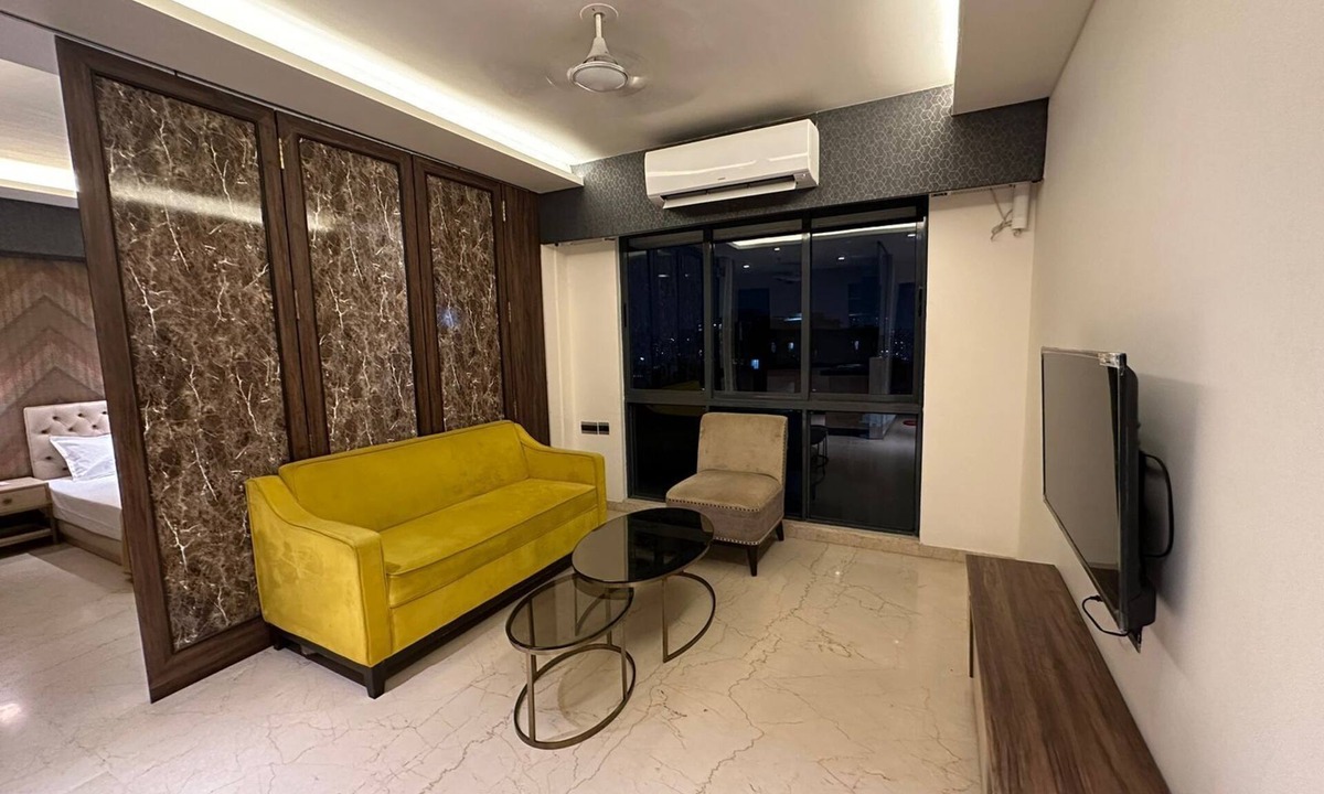 Kurla Apartment | 1BR Service Apartment C-1101 BKC By Florastays