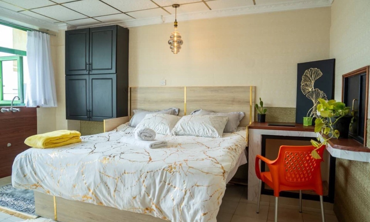 Eldoret Villa | 2. Platinum Suite at VillaromAfrica Staycations