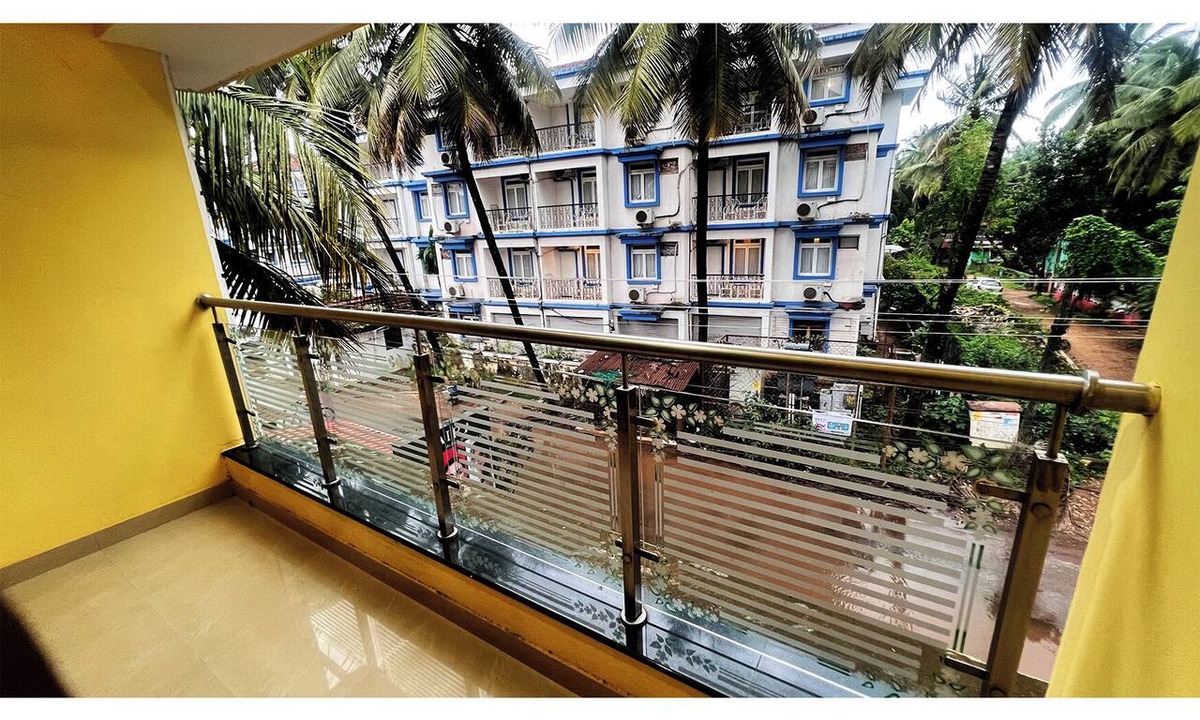 Benaulim Bed & Breakfast | 3 Balconies 1-BHK 900sq. ft Near Benaulim Beach Goa Private Entry & Parking WiFi