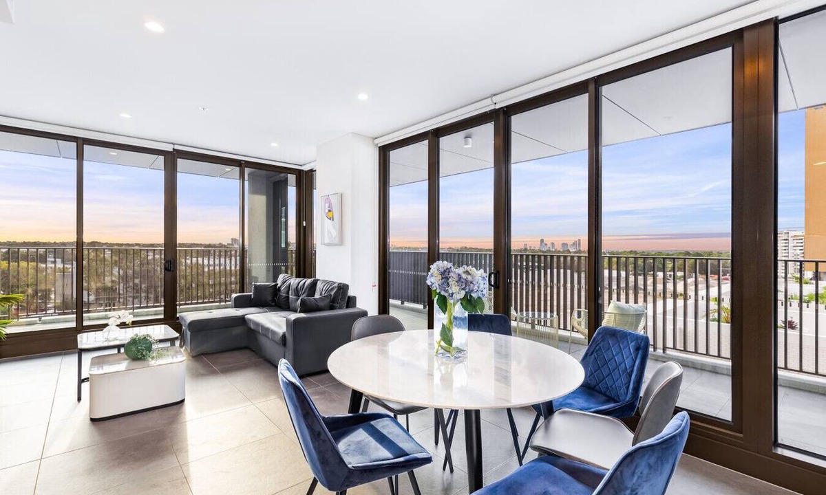 Lidcombe Apartment | 3BR apartment close to Accor Stadium
