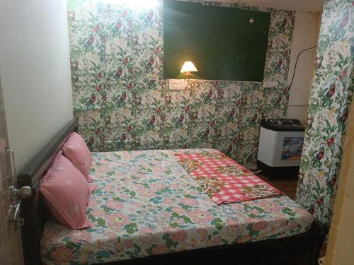Kukatpally Housing Board Colony Apartment | 6 guests-2BHK AC-Hitec City-Comfortable Affordable