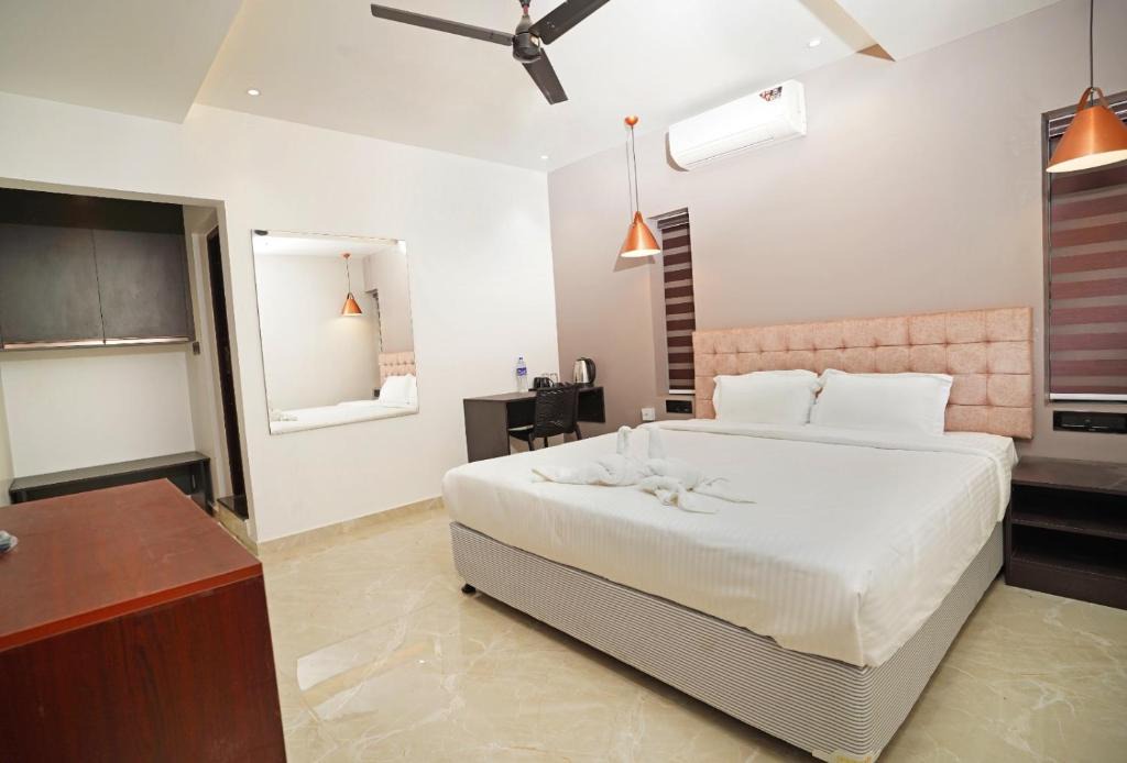 Aluva Hotel | 7 The Business Hotel