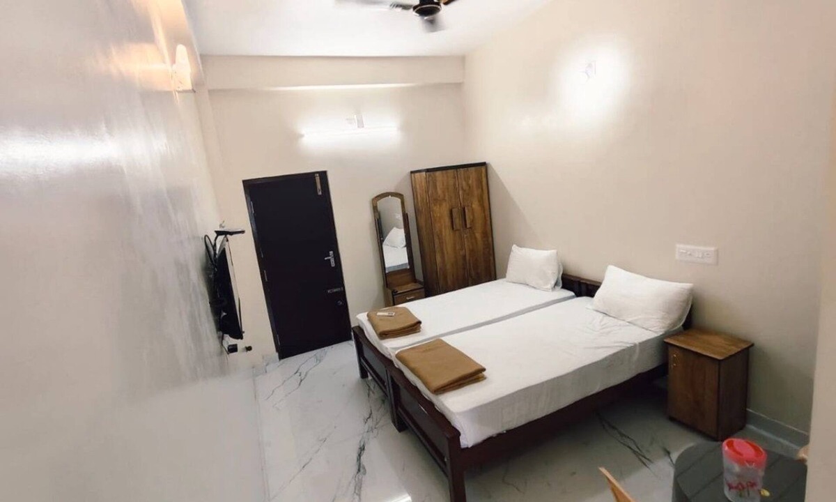 Tiruchendur Cabin | AalaGo