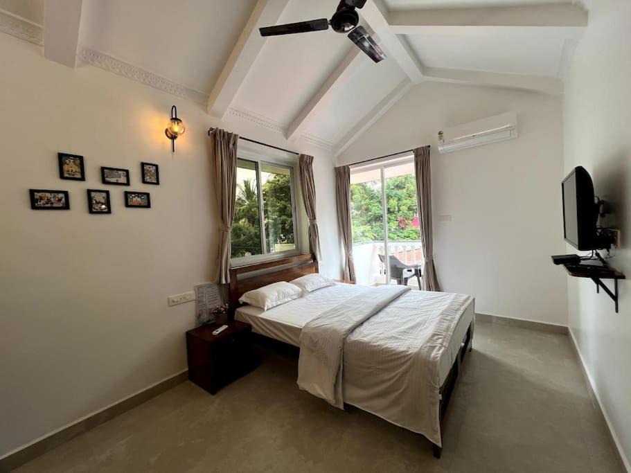 Cavelossim Apartment | AC Studio Apartment 500m from Cavelossim Beach-Paz