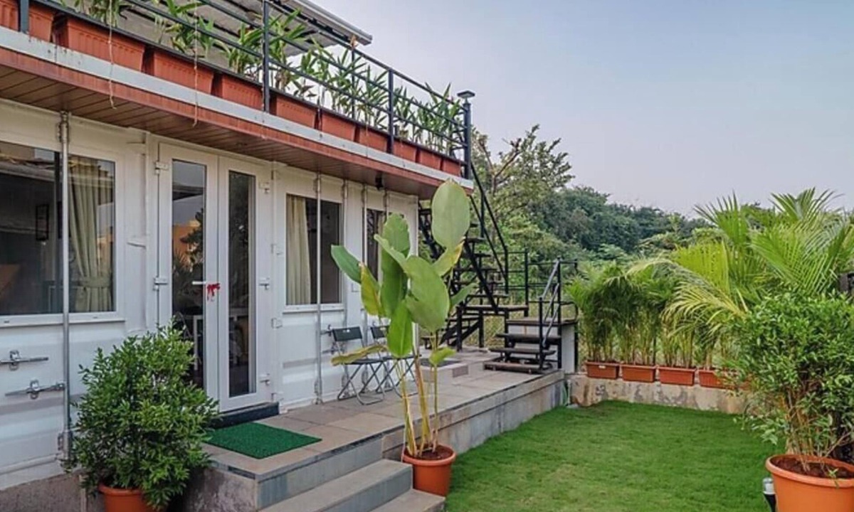 Alibaug Hotel | ADV 412 by Soumil's Stays