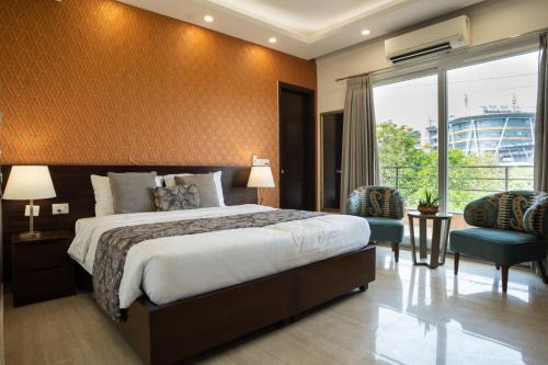 Sushant Lok Hotel | Ahuja Residency City Centre
