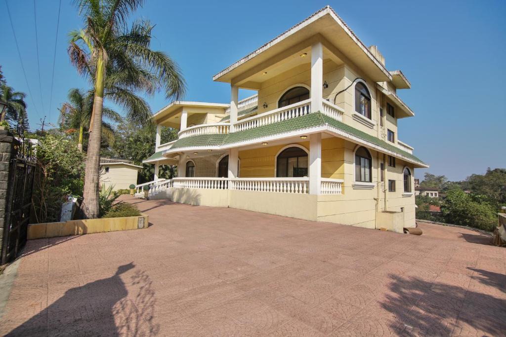 St.Stanislaus Villa Villa | Akbar Villa 4BHK With Pool