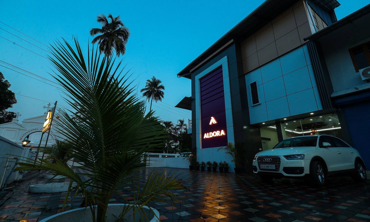Nedumbassery Hotel | Aldora Airport Residency