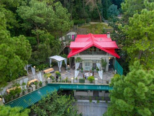 Khattalwada Villa | ama stays & Trails - 7 Pines, Kasauli