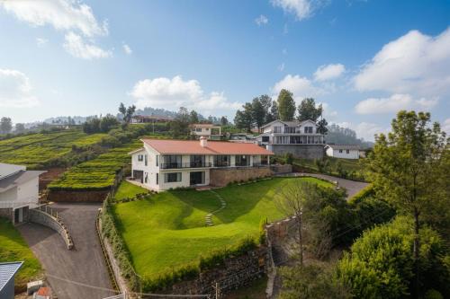 Khattalwada Villa | amã Stays & Trails - The Long House, Coonoor