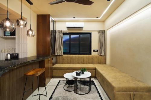 Pali Hill Apartment | Amber 1BHK in Khar W by SquareOne Stays