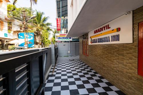 Kochi Hotel | ANADIYIL LEELAKRISHNA INN