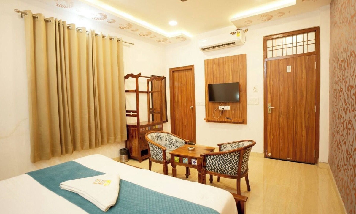 Udaipur District Hotel | Ananta Residency