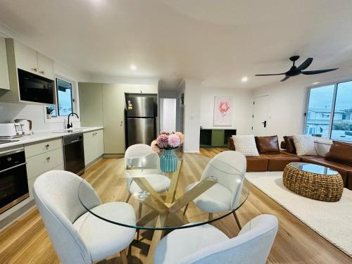 Harrington House | Ann St Bungalow-Perfect Escape!