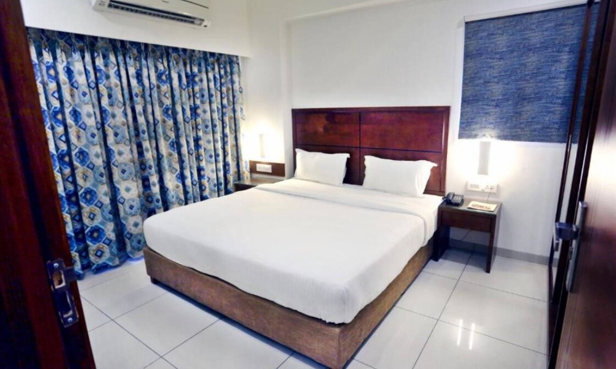 Vastrapur Apartment | Apartment 4 - The Park Residency in Ahmedabad