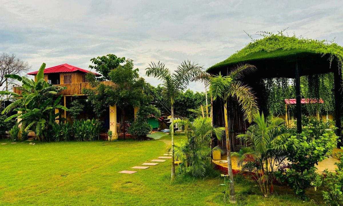 Mathura Hotel | Aranyaa Cottage Homestay, Vrindavan