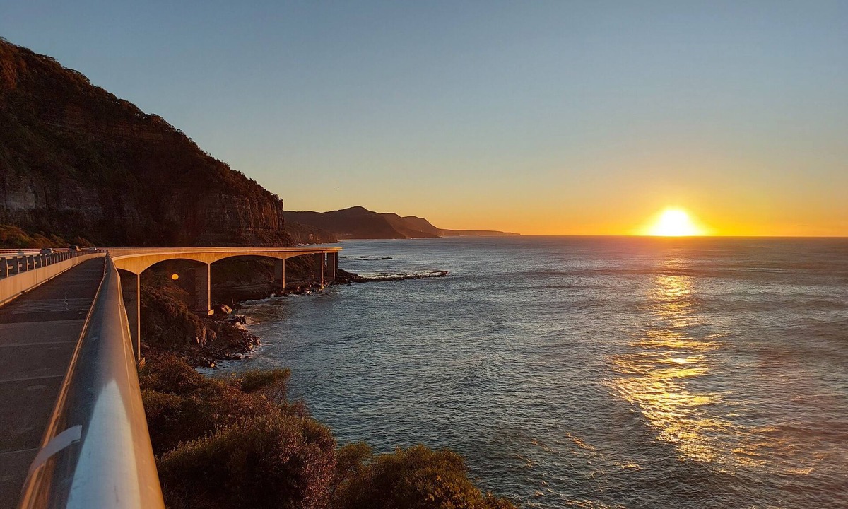Austinmer Apartment | Austinmer Bush to Beach Retreat | EV Charger | Stylish & Serene