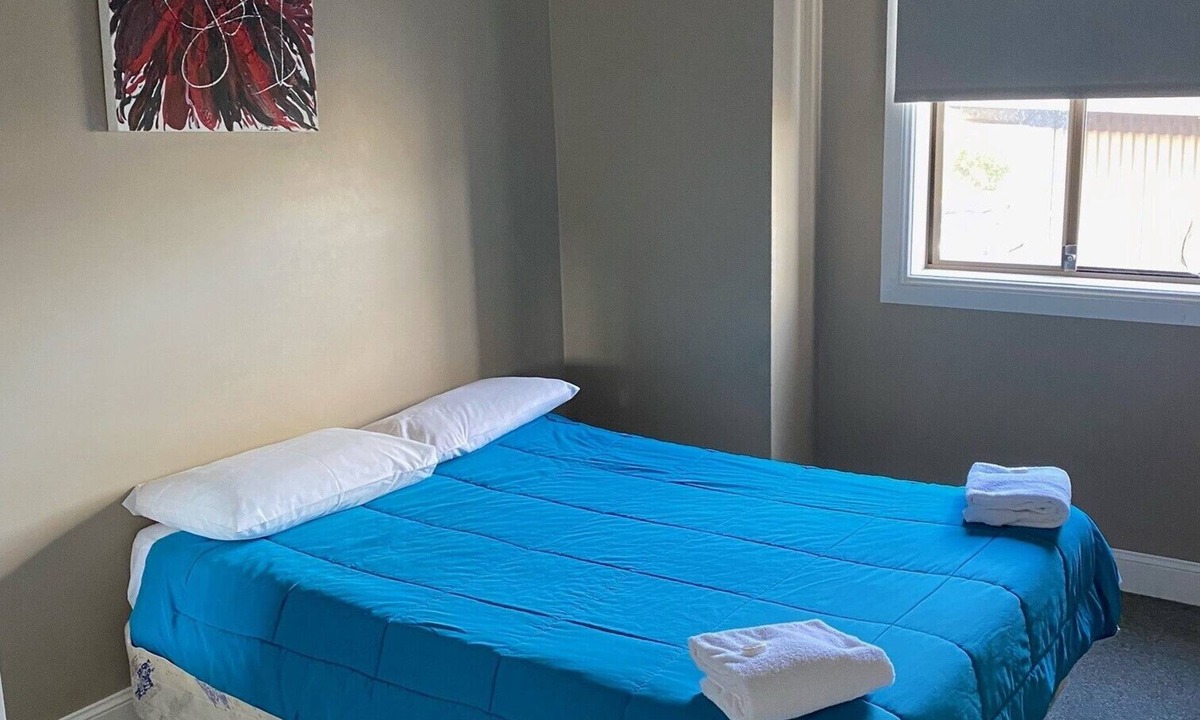 Young Hotel | Australian Hotel Young