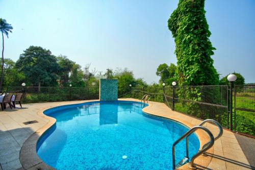 Khattalwada Villa | Aveeno Villas with Swimming Pool and Jacuzzi Near Baga and Calangute