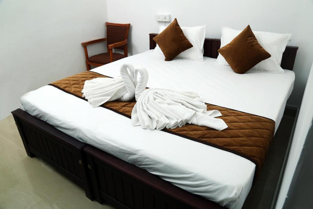 Kakkanad Hotel | AWA Residency