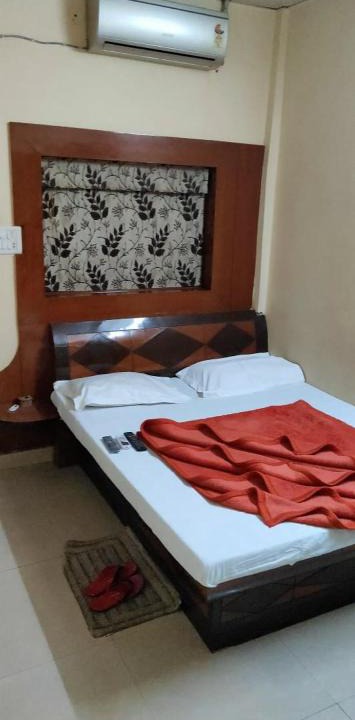 Hoshangabad House | Balaji Inn