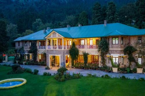 Mallital Hotel | Balrampur House Heritage Hotel