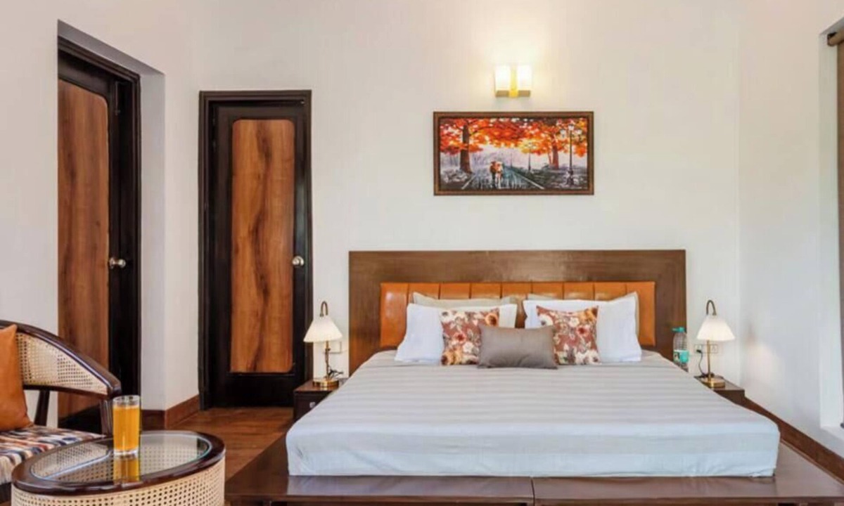 South West Other | Barkat Villa 4BHK Pool Villa ,15 Min Airport