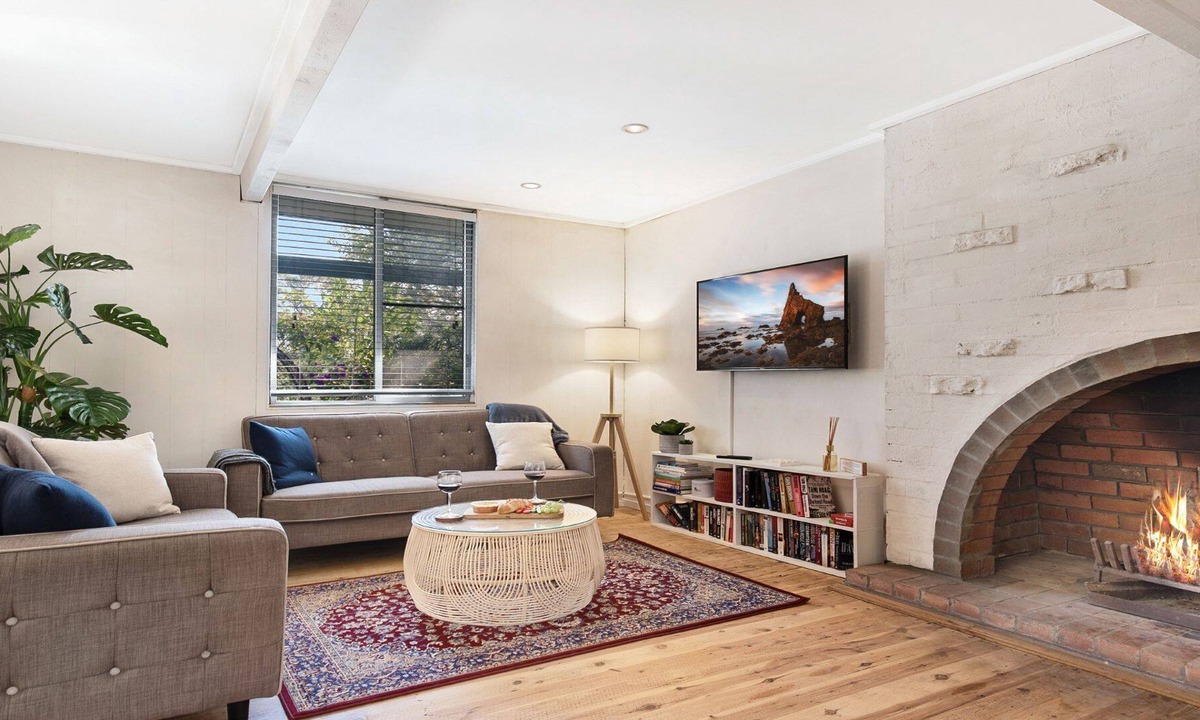 Callala Bay House | Bay Getaway - nestled near the local jetty