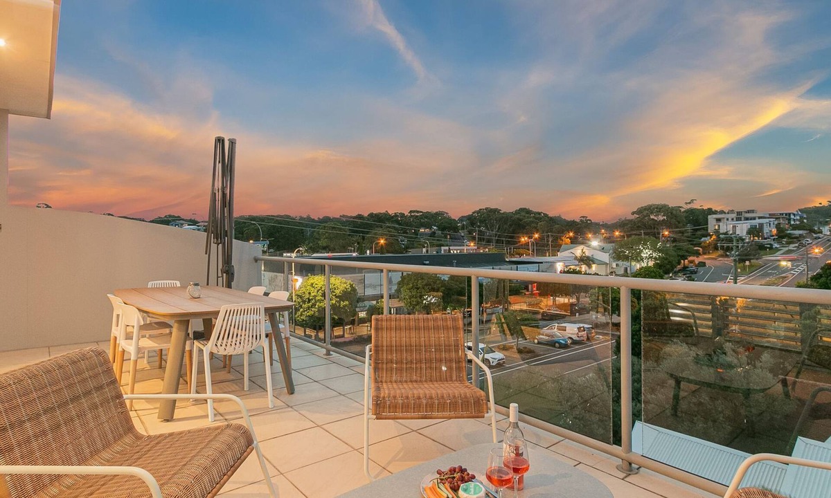Tugun Apartment | Bayswater 13 - Beachside Tugun Penthouse Apartment - Min. 3 Night Stays - Linen Provided