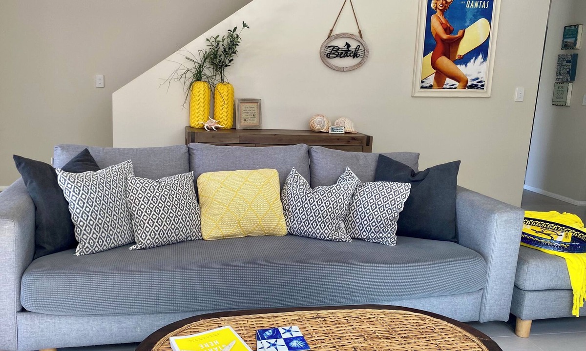 Pottsville House | Beachhouse on Seabrae -SO close to BEACH and ESTUARY- Pet Friendly