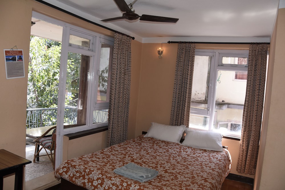 Thamel Hotel | Beehive Hostel