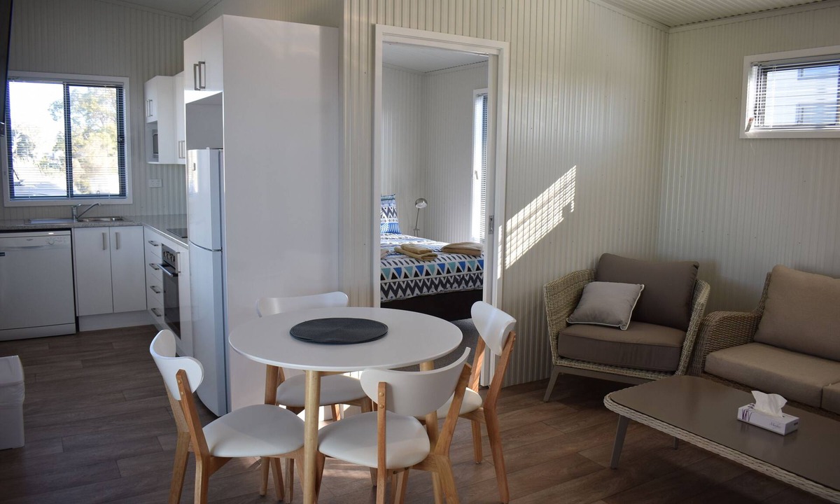Bega Hotel | Bega Caravan Park