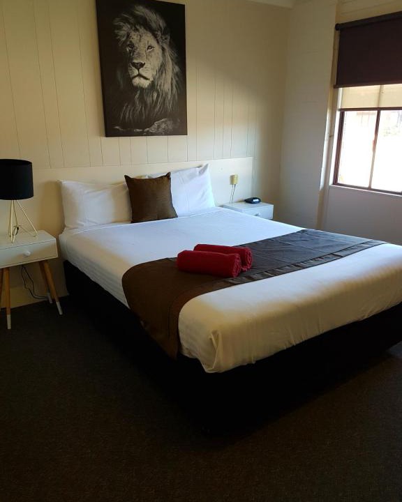 Hay Hotel | Bidgee Motor Inn