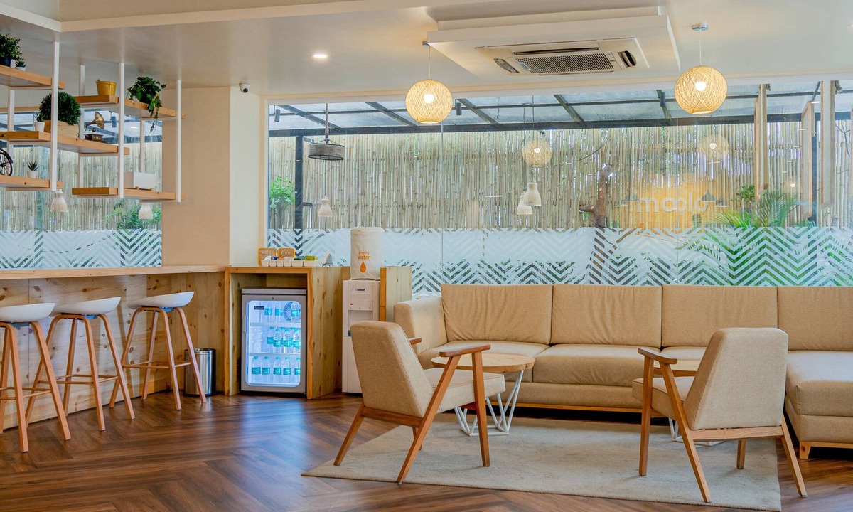 Madhapur Hotel | Bloom Hotel - HITEC City