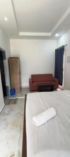 Kanthalloor Apartment | Blue home stay