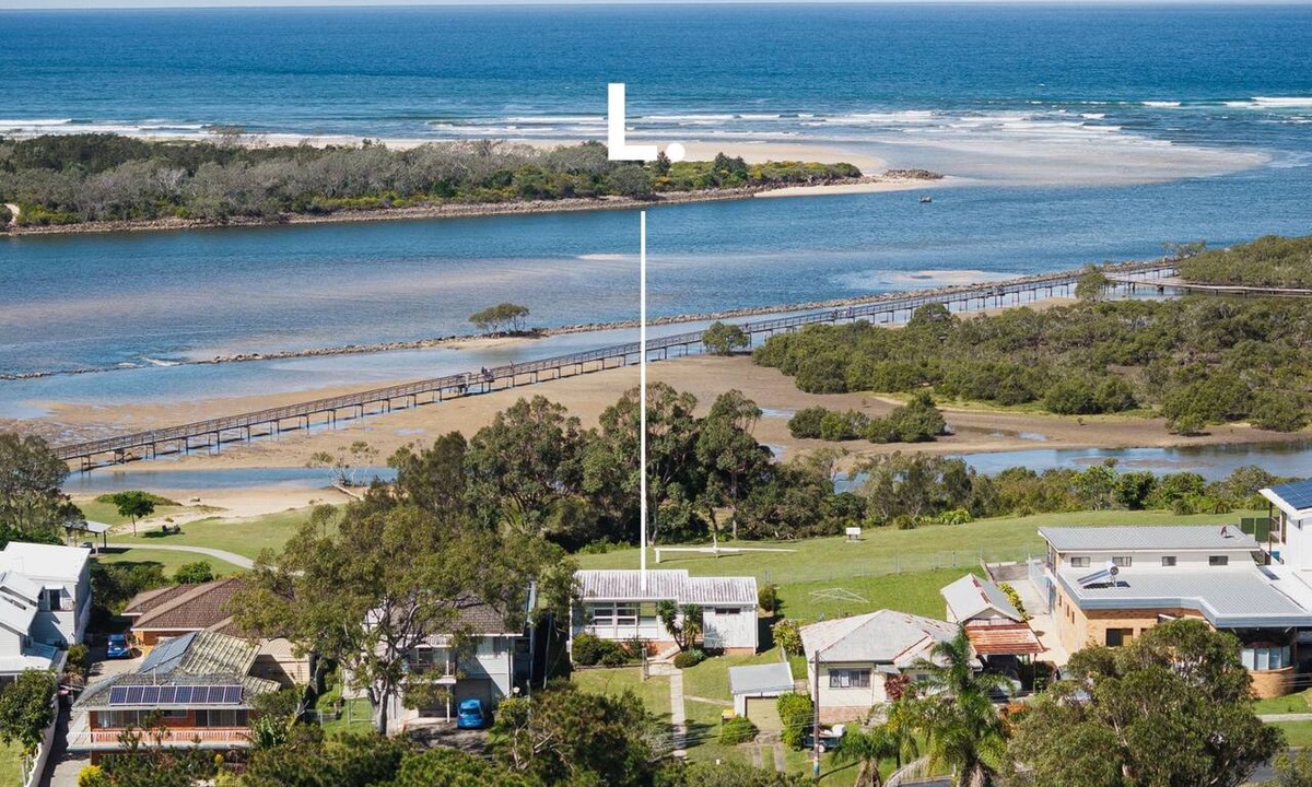 Urunga House | Boardwalk Bungalow - pristine ocean views