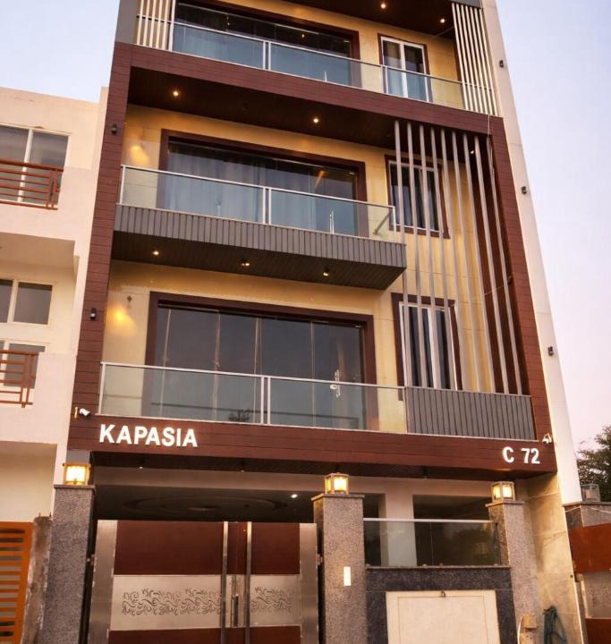 Greater Noida Apartment | Book N Go HomeStay - Greater Noida