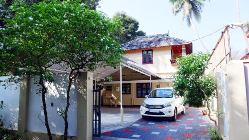Kuzhuppilly House | Bougainvillea Beach House - Cherai