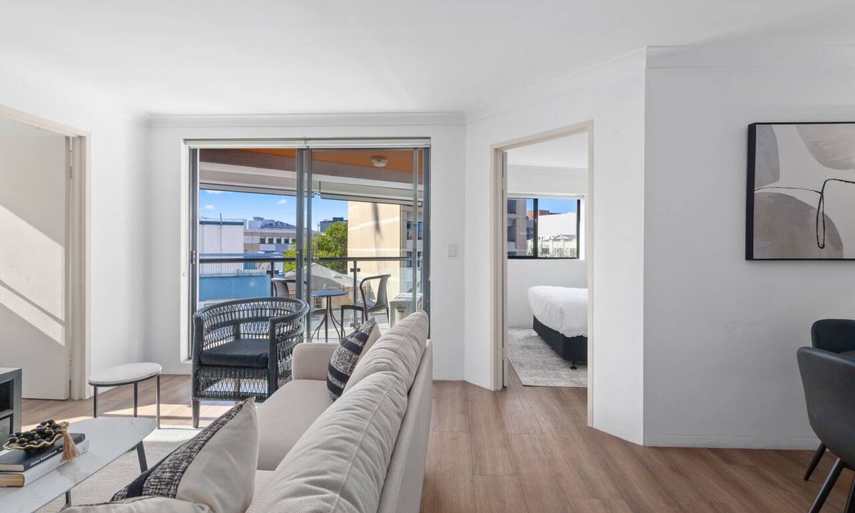 Surry Hills Apartment | Bright 2-Bed Surry Hills Apartment with Balcony