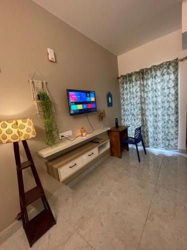 Whitefield Apartment | Brown Bubble 1BHK Kadugodi Metro 5 min walk to Kadugodi metro , ITPL