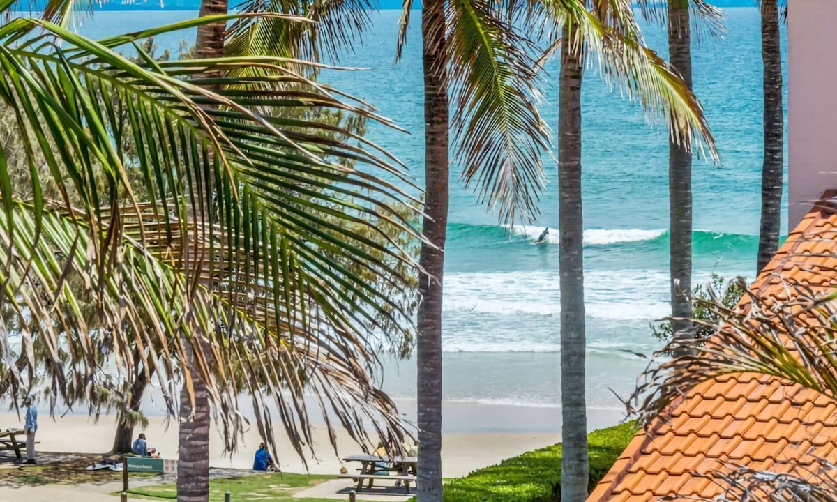 Byron Bay House | Byron Bay Accom - Beachbound 1 - 9 Marine Parade, Wategos Beach