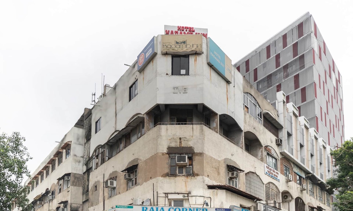 Ahmedabad City Centre Hotel | Capital O 891 Hotel Kadamb Inn