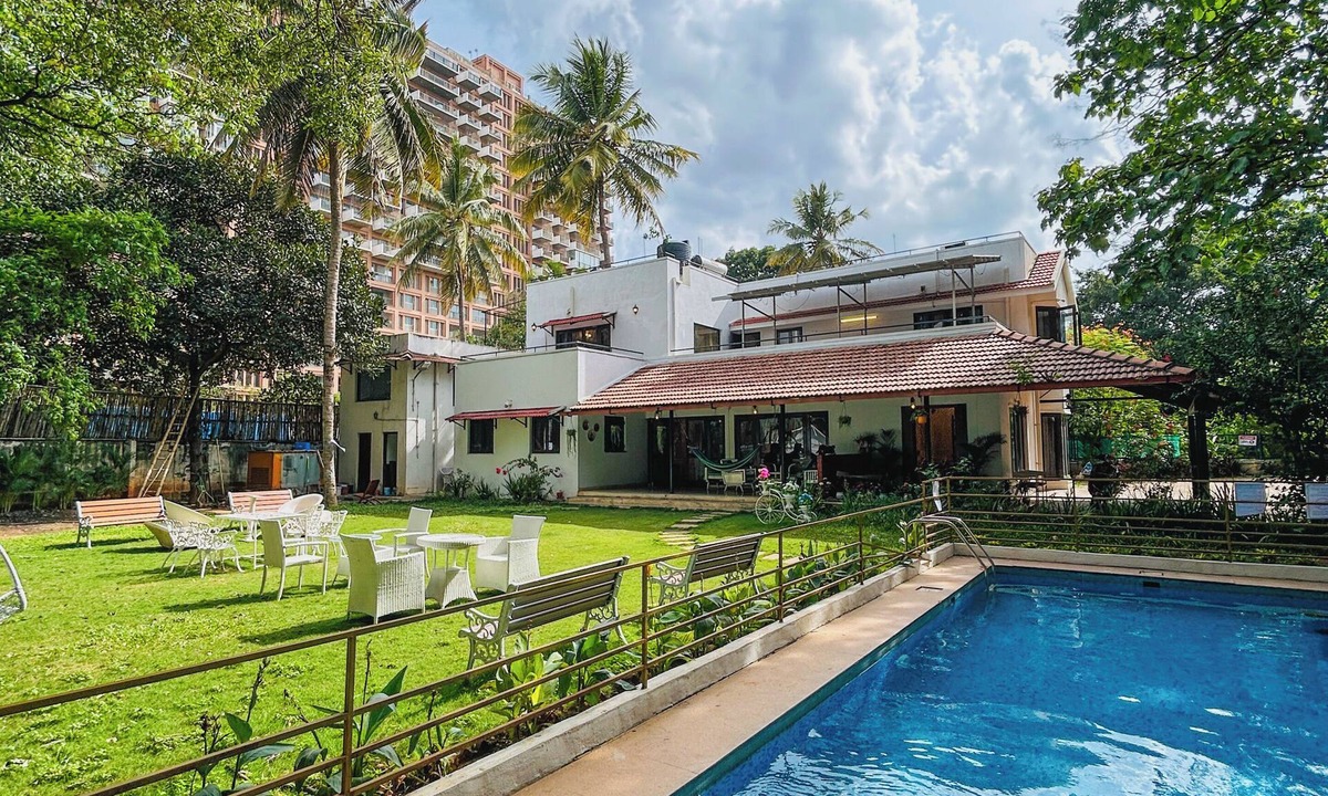 Palm Meadows Villa | Casa blu 4BHK Spacez Pool & Garden Villa