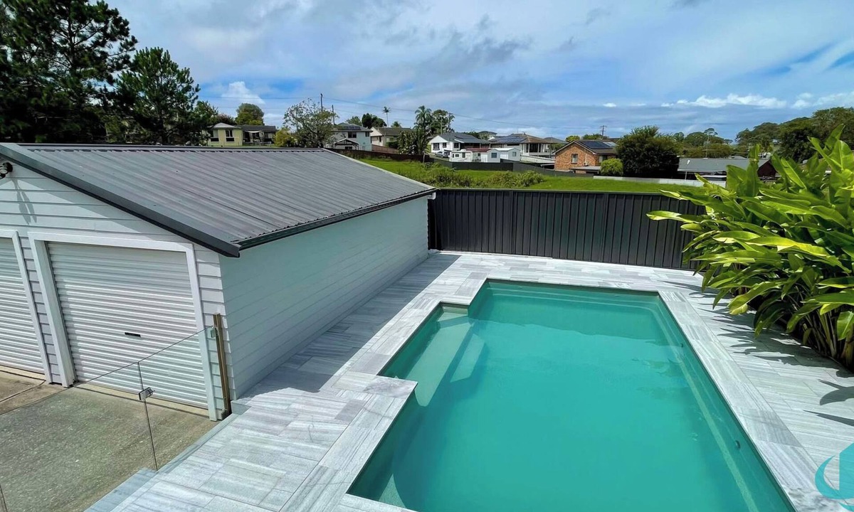 Belmont North House | Casa Calvi - pool and close to beaches