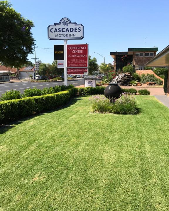 Dubbo Hotel | Cascades Motor Inn