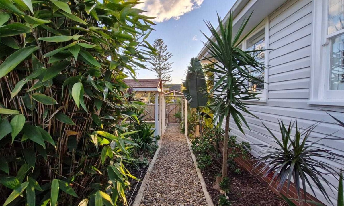 Caves Beach House | Caves Beach Coastal Getaway - Perfect for Families
